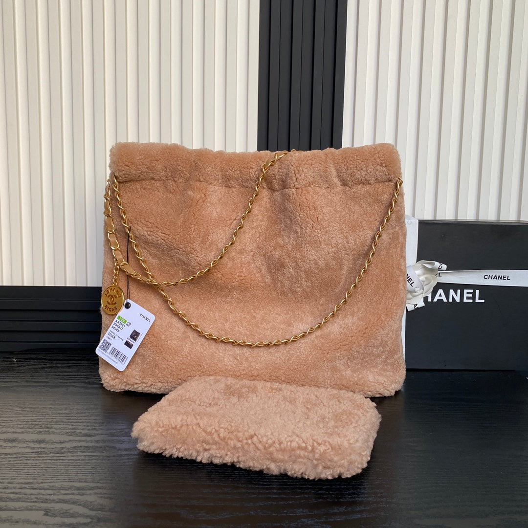 Bolso Hobo 22 CC 24K de 39 cm, de lana y piel marrón
