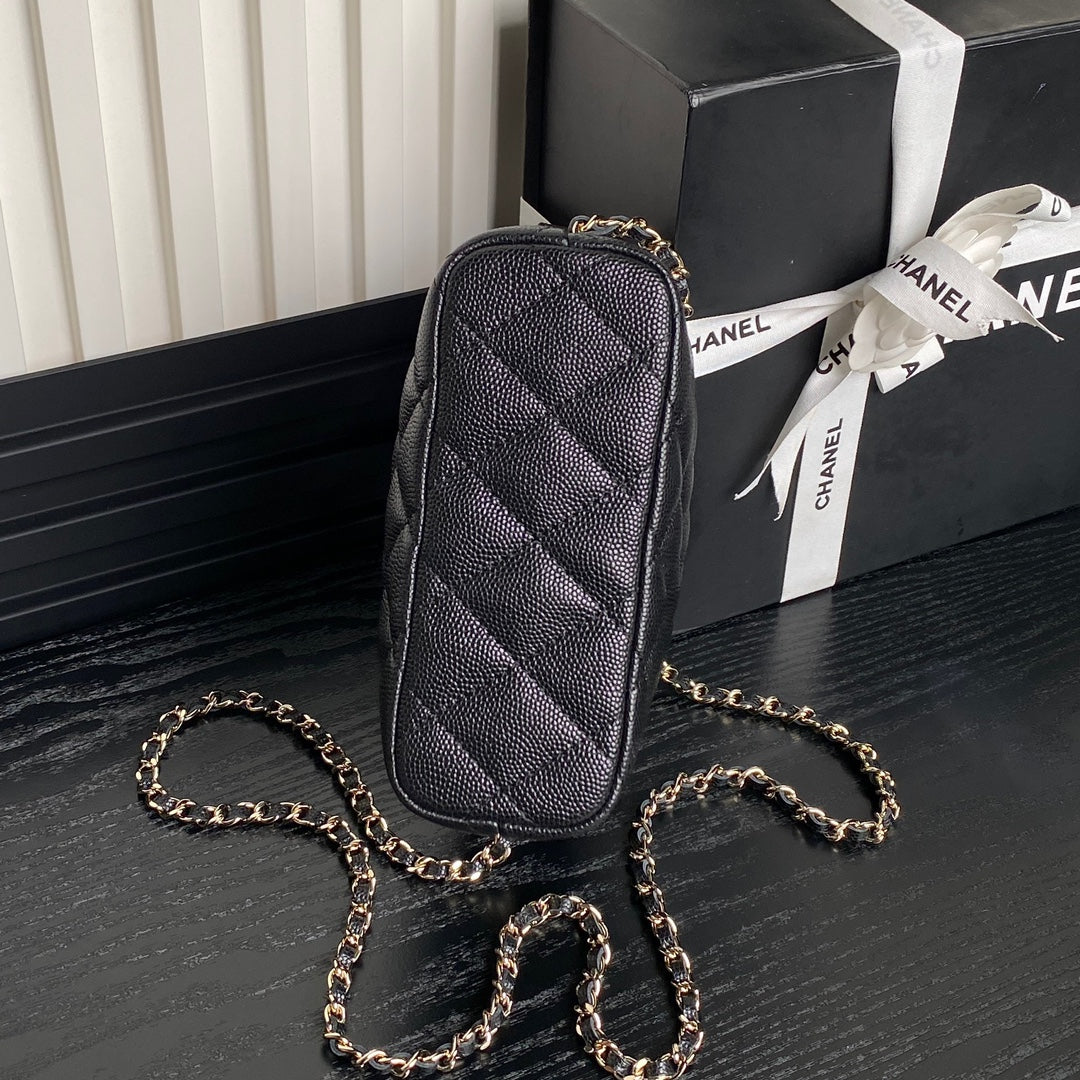 Bolso Hobo CC 25C de 21,5 cm con asa superior en piel de becerro granulada negra