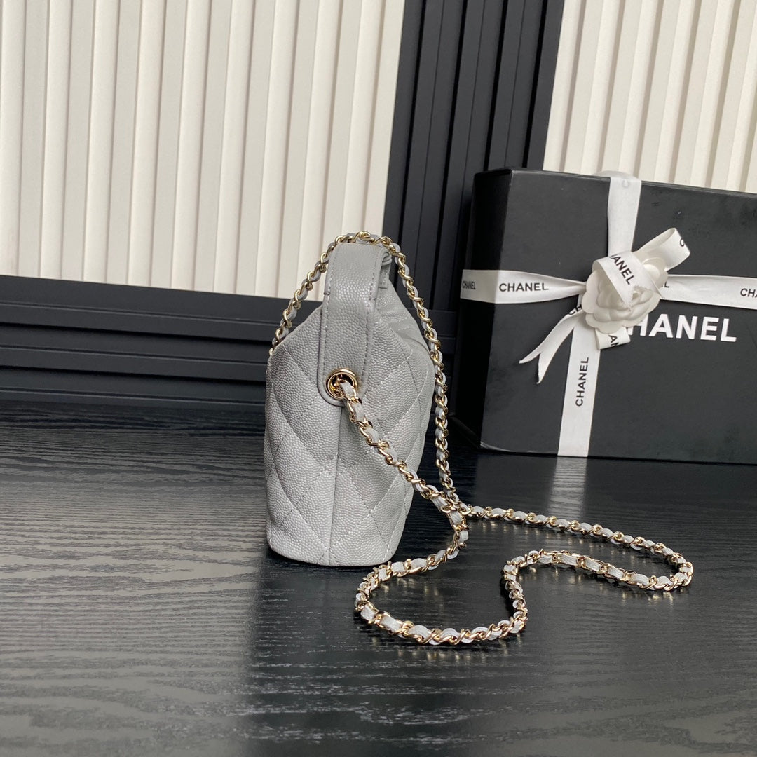 Bolso Hobo CC 25C de 21,5 cm con asa superior en piel de becerro granulada gris
