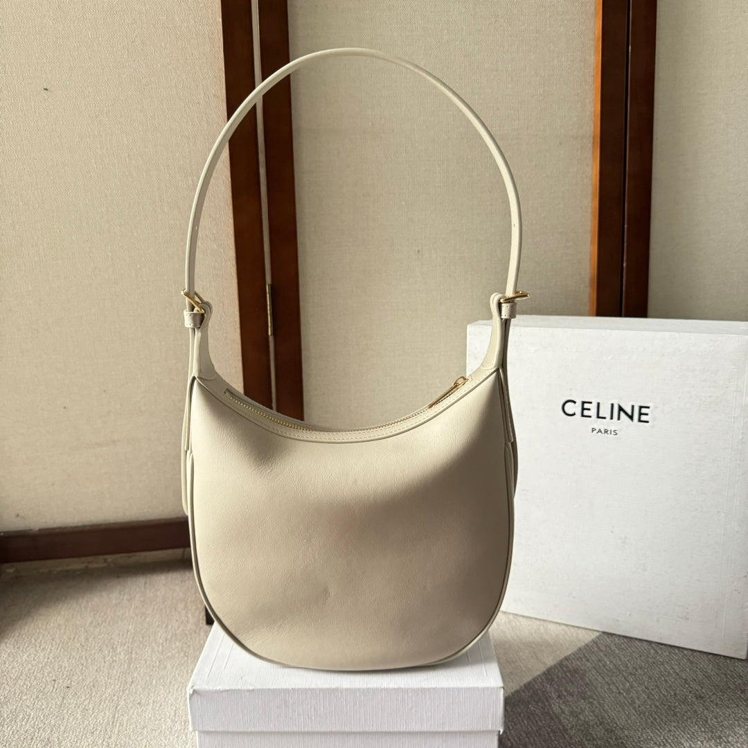 SMALL HELO?SE BAG CUIR 22 IN WHITE CALFSKIN EMBOSSED LOGO