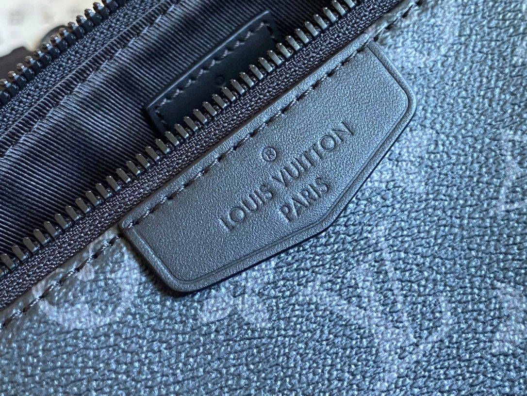 POCHETTE ACCESSOIRE XL 28 DE LONA ECLIPSE MONOGRAMA NEGRO