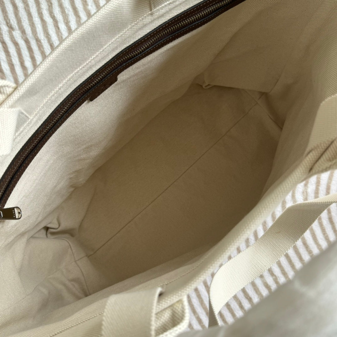 BOLSA TOTE 40 EN LONA BLANCA CON RIBETE DE TRIBANDA Y LOGO EN RELIEVE