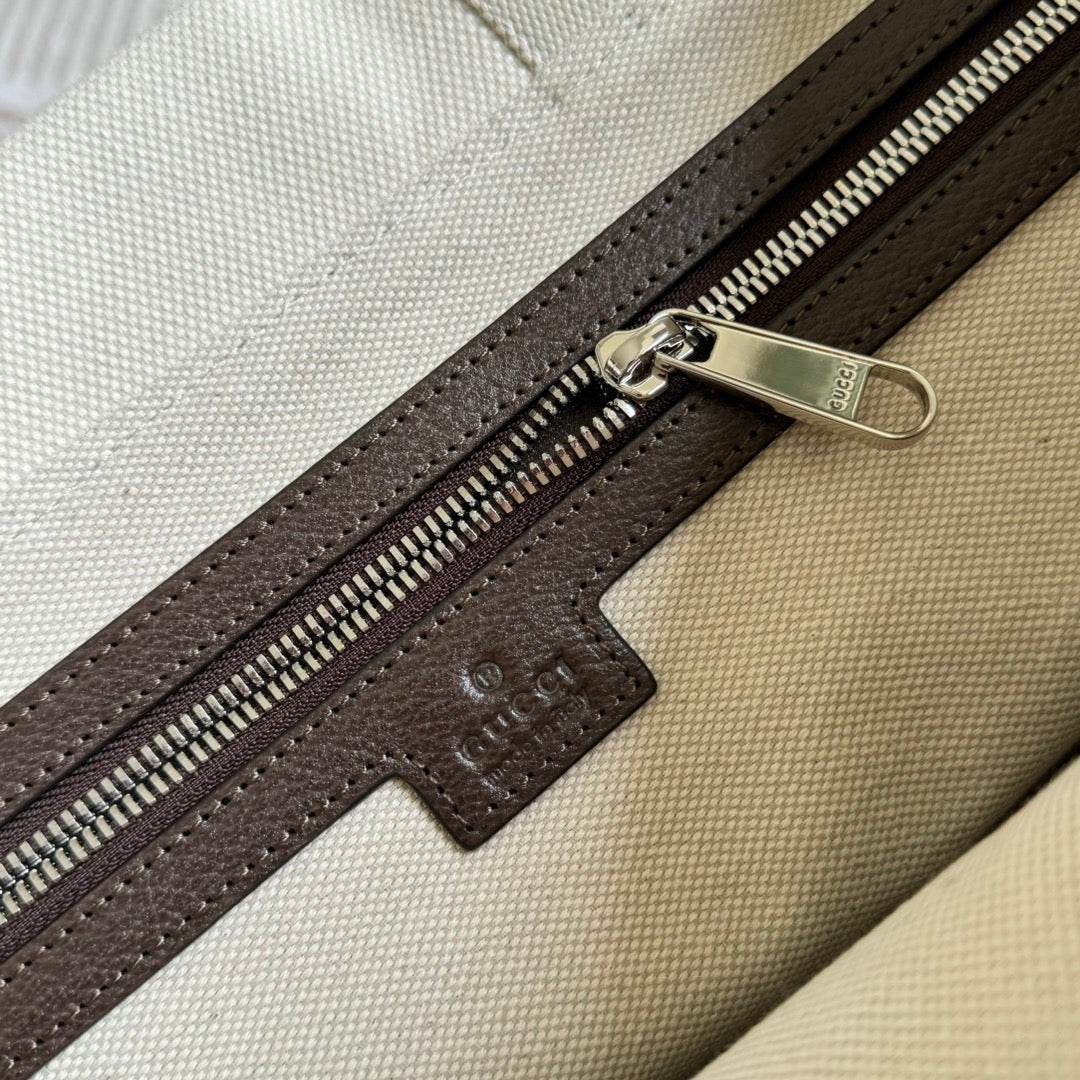 BOLSA TOTE 40 EN LONA BLANCA CON RIBETE DE TRIBANDA Y LOGO EN RELIEVE