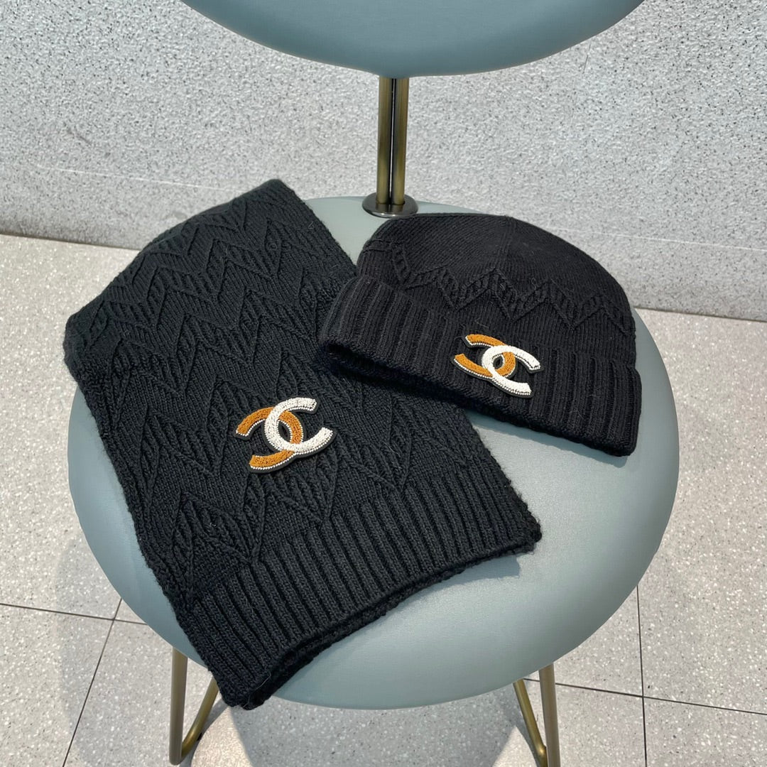 CONJUNTO GORRO Y BUFANDA EN LANA NEGRA 420823