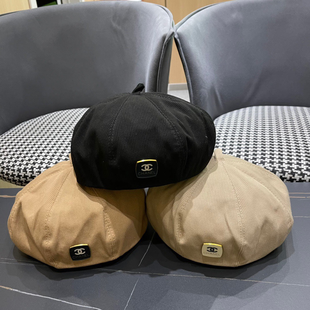 BERET HAT IN CIDER BROWN CORDUROY 429845