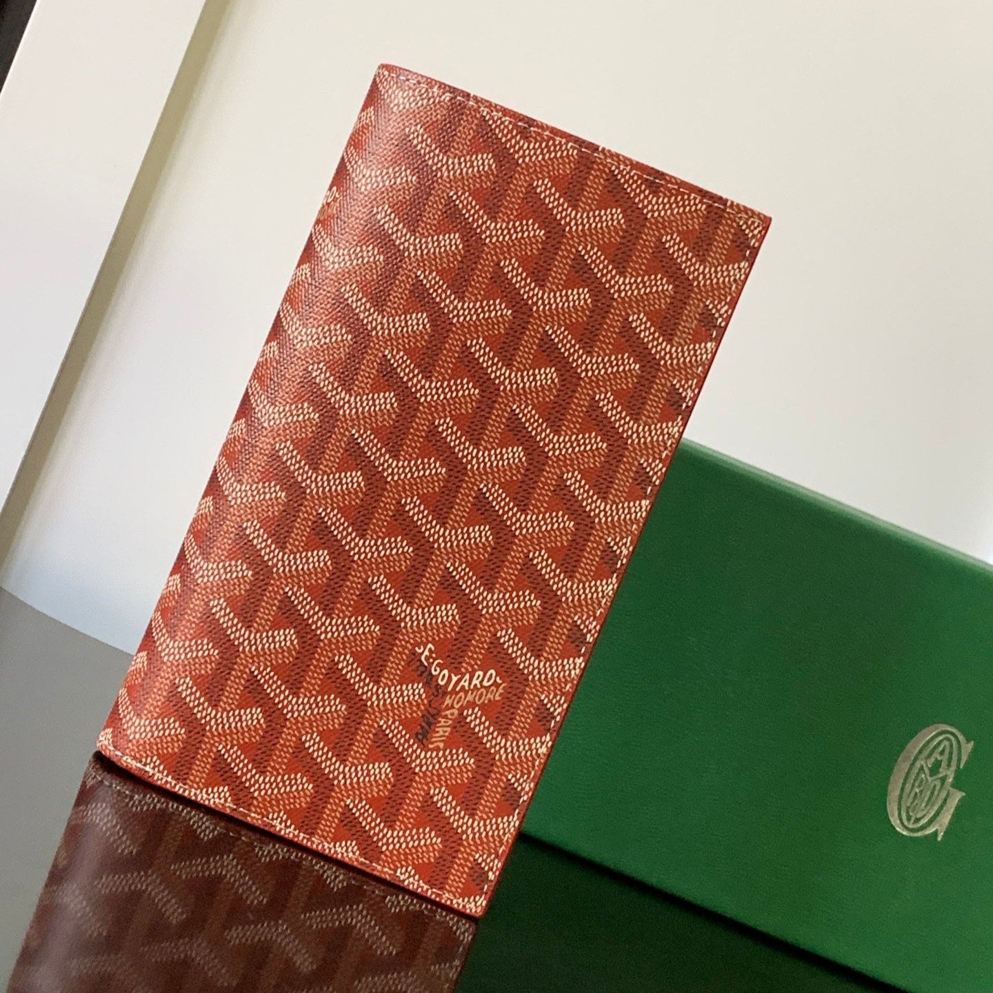BILLETERA CHEQUERA RICHELIEU 19 EN LONA GOYARDINE ROJA PERSA Y PIEL DE BECERRO