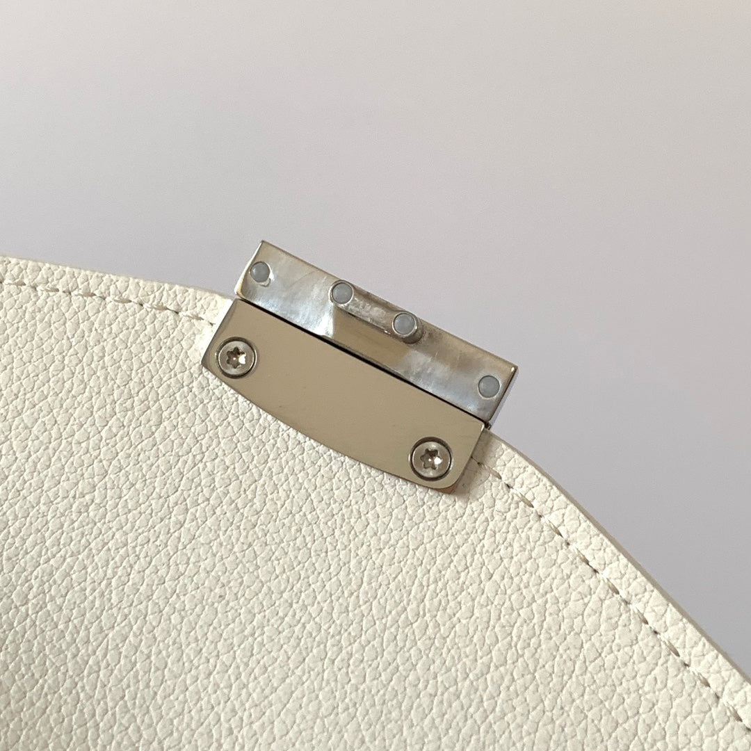 PORTEFEUILLE-POCHETTE CHYPRE 21 EN TOILE GOYARDINE BLANCHE ET CUIR DE VEAU
