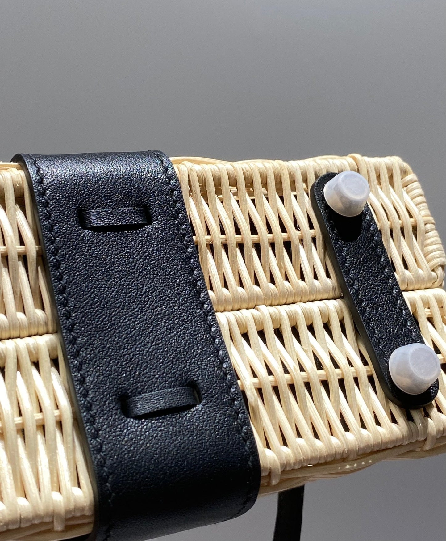 HM KELLY 20 PICNIC BAMBOU NOIR ET ROTIN