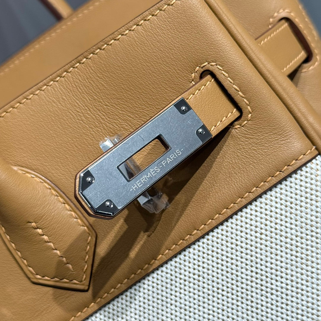 HM Birkin 30 Milkshake White Mix Medium Canvas con herrajes plateados de piel Swift 237304