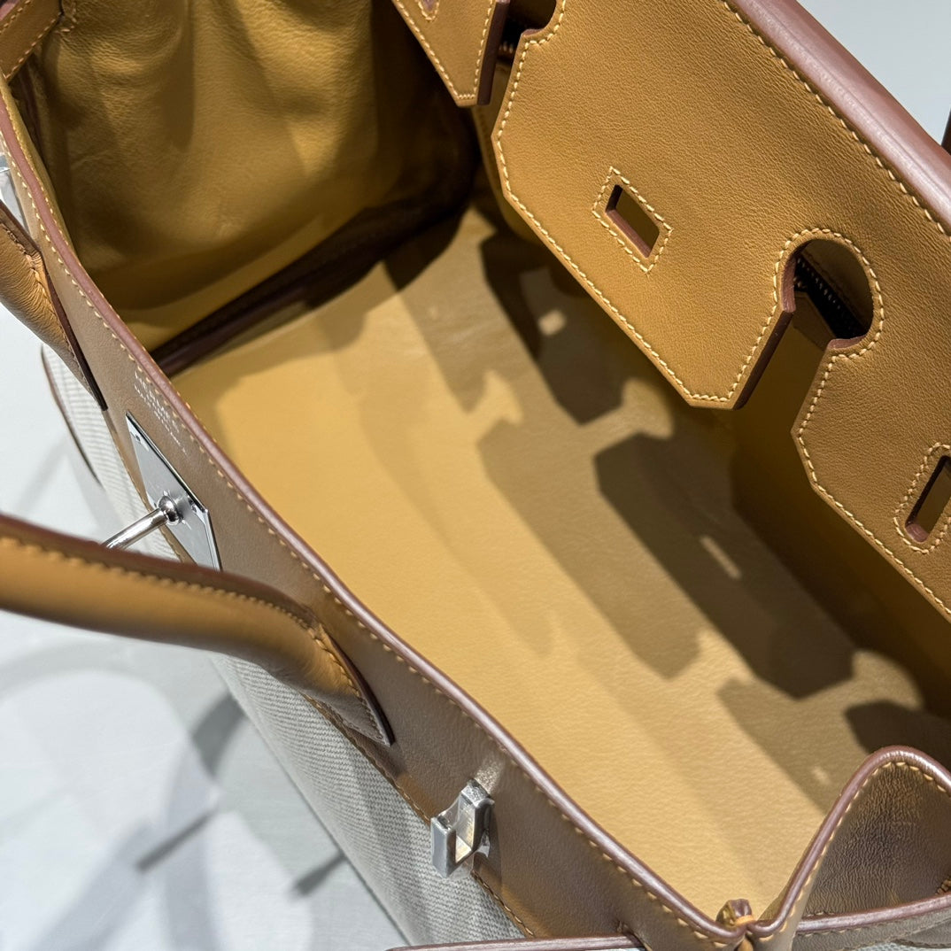 HM Birkin 30 Milkshake White Mix Medium Canvas con herrajes plateados de piel Swift 237304