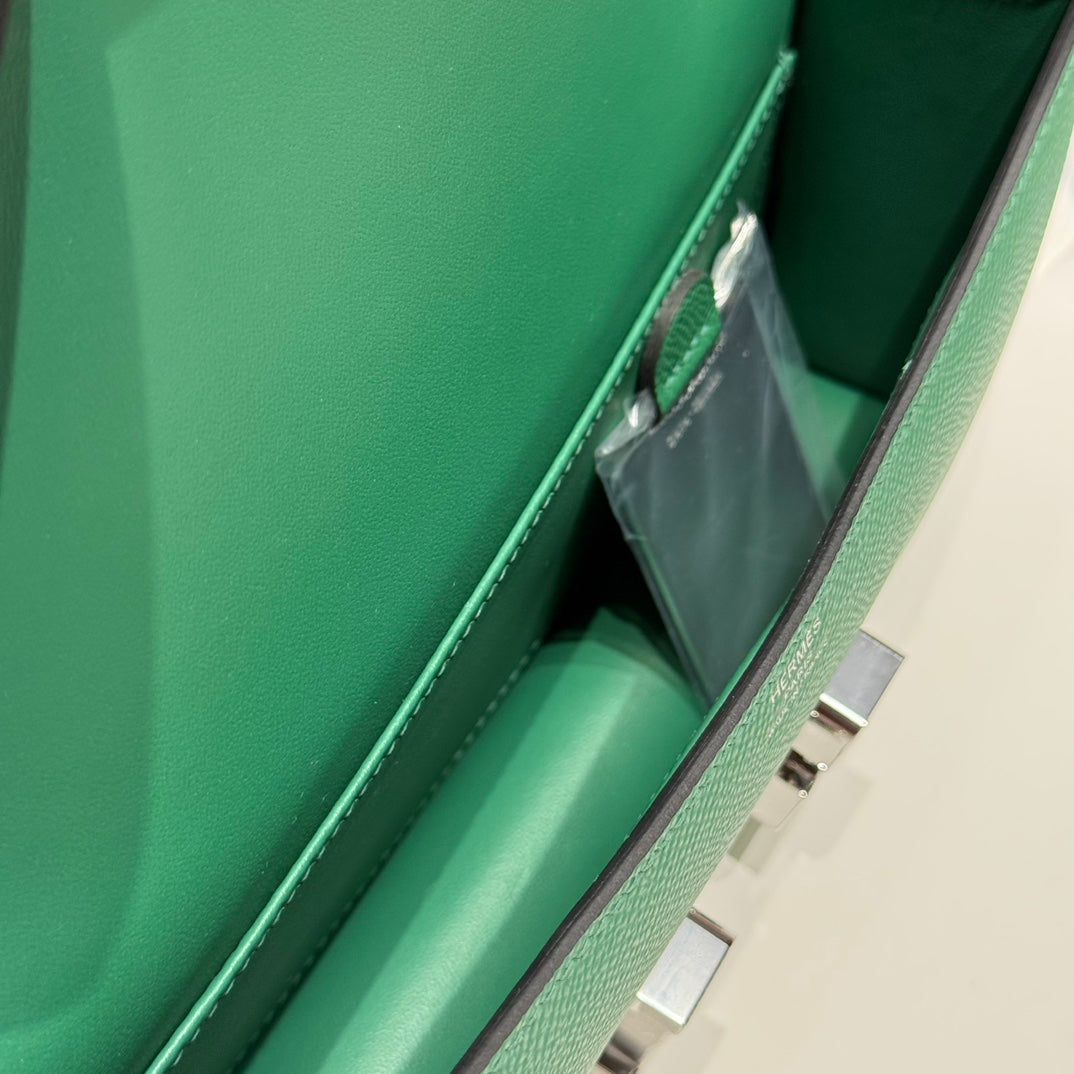 HM Constance Elan 24 Vert Epsom Quincaillerie Argentée 237333