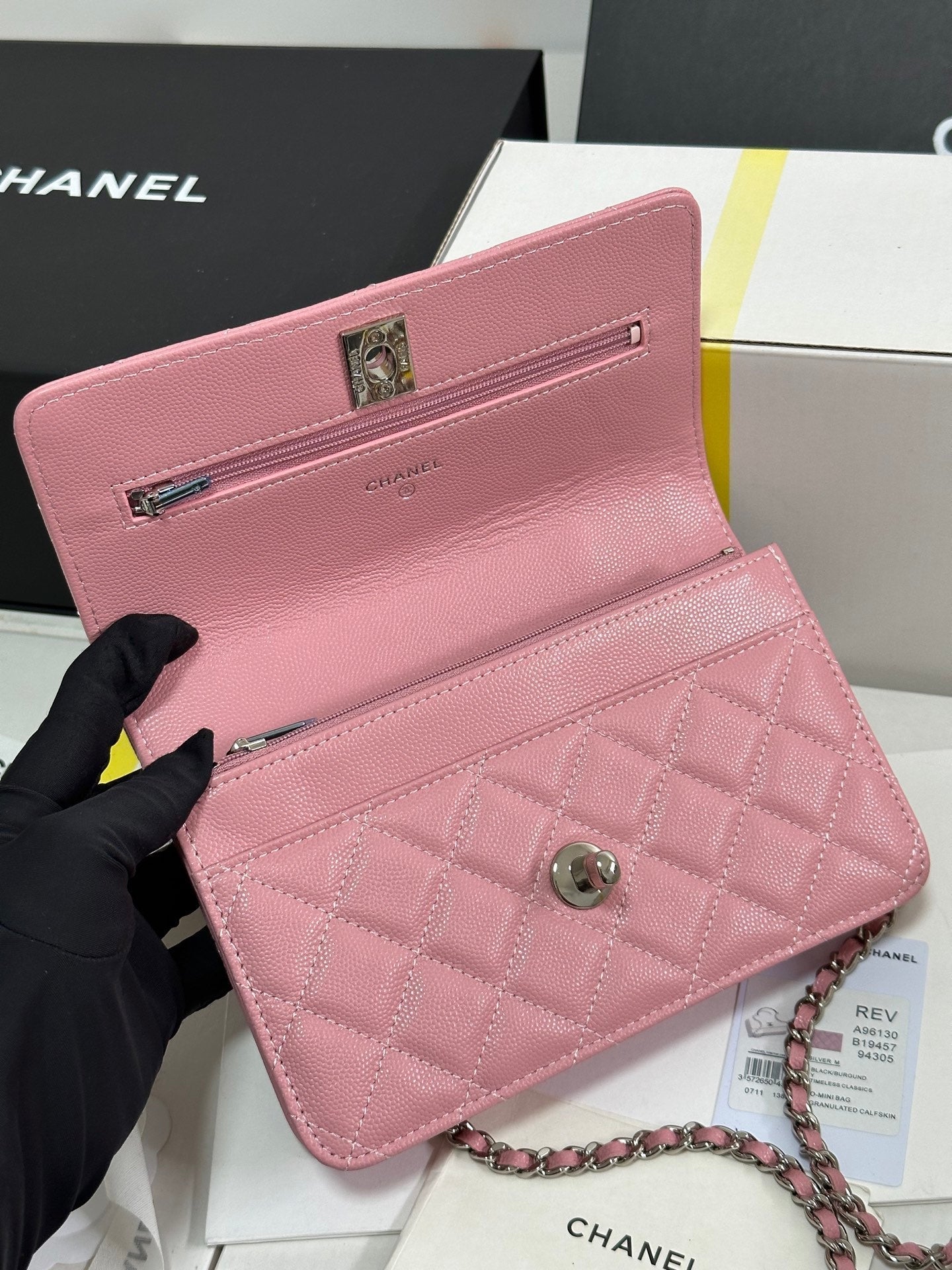 Cartera CC 25P con asa Woc de 19 cm, piel rosa pastel, herrajes plateados 243448
