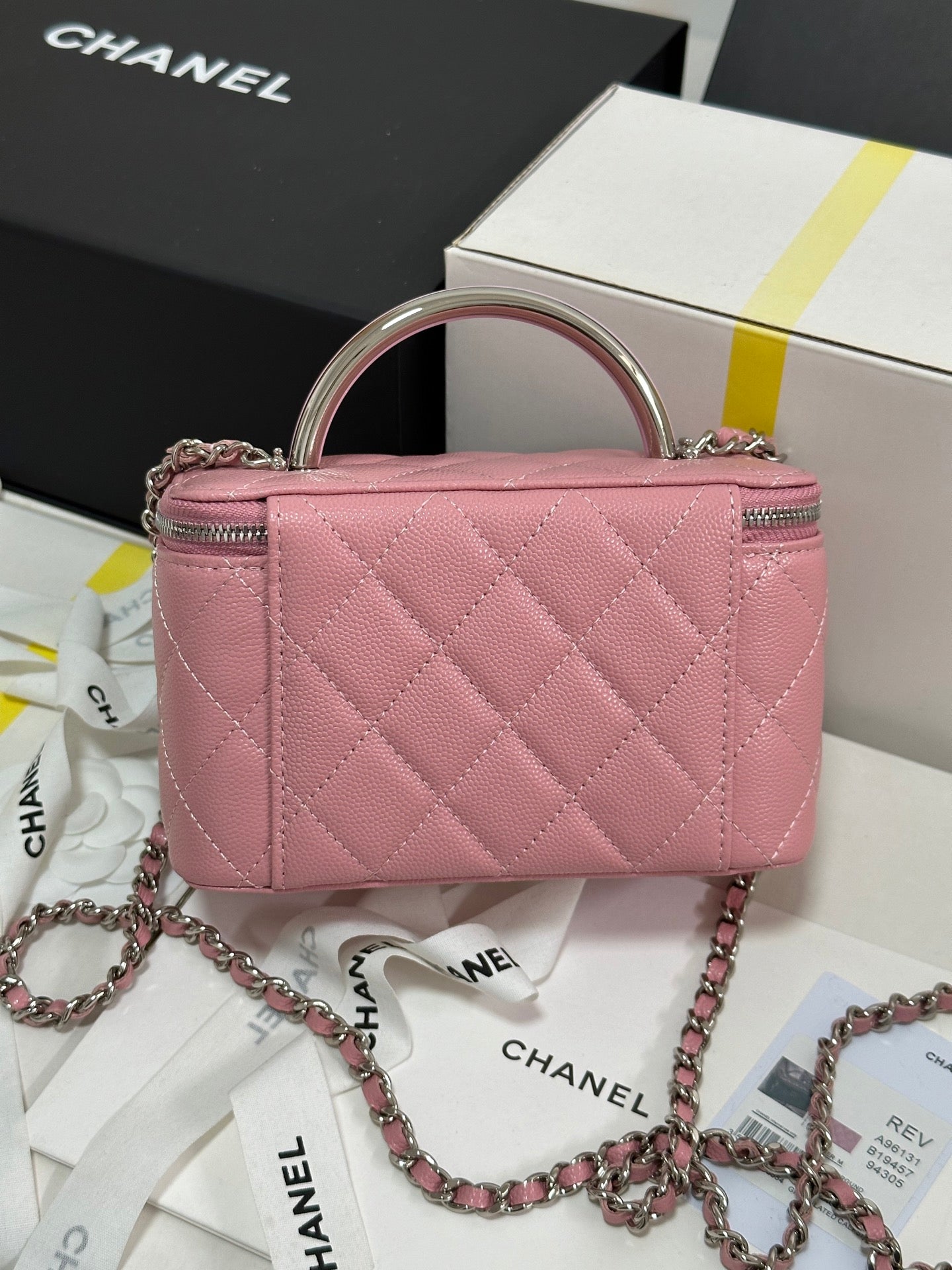 Neceser CC 25P de 17 cm, piel rosa pastel, herrajes plateados 243463