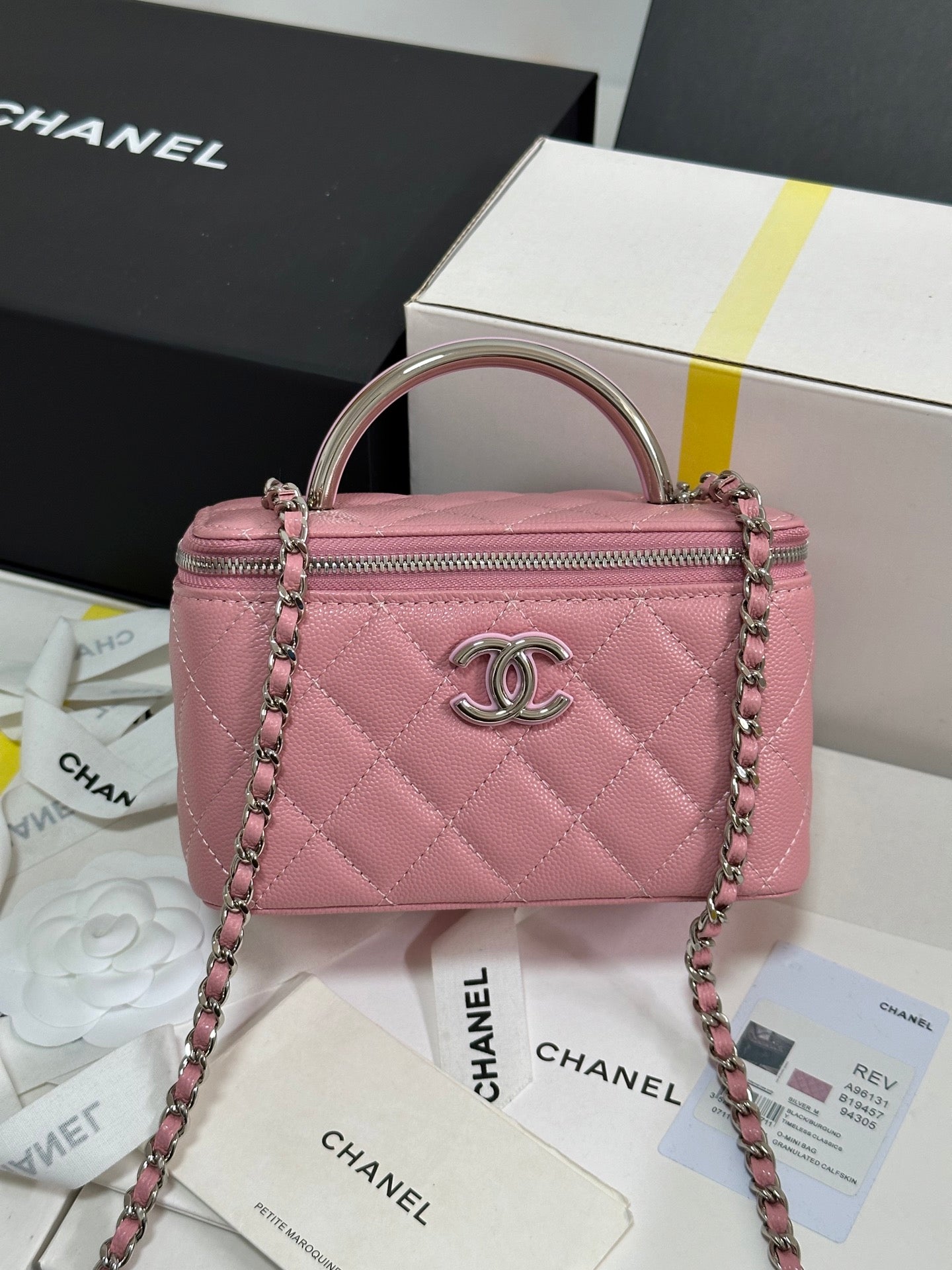 Neceser CC 25P de 17 cm, piel rosa pastel, herrajes plateados 243463