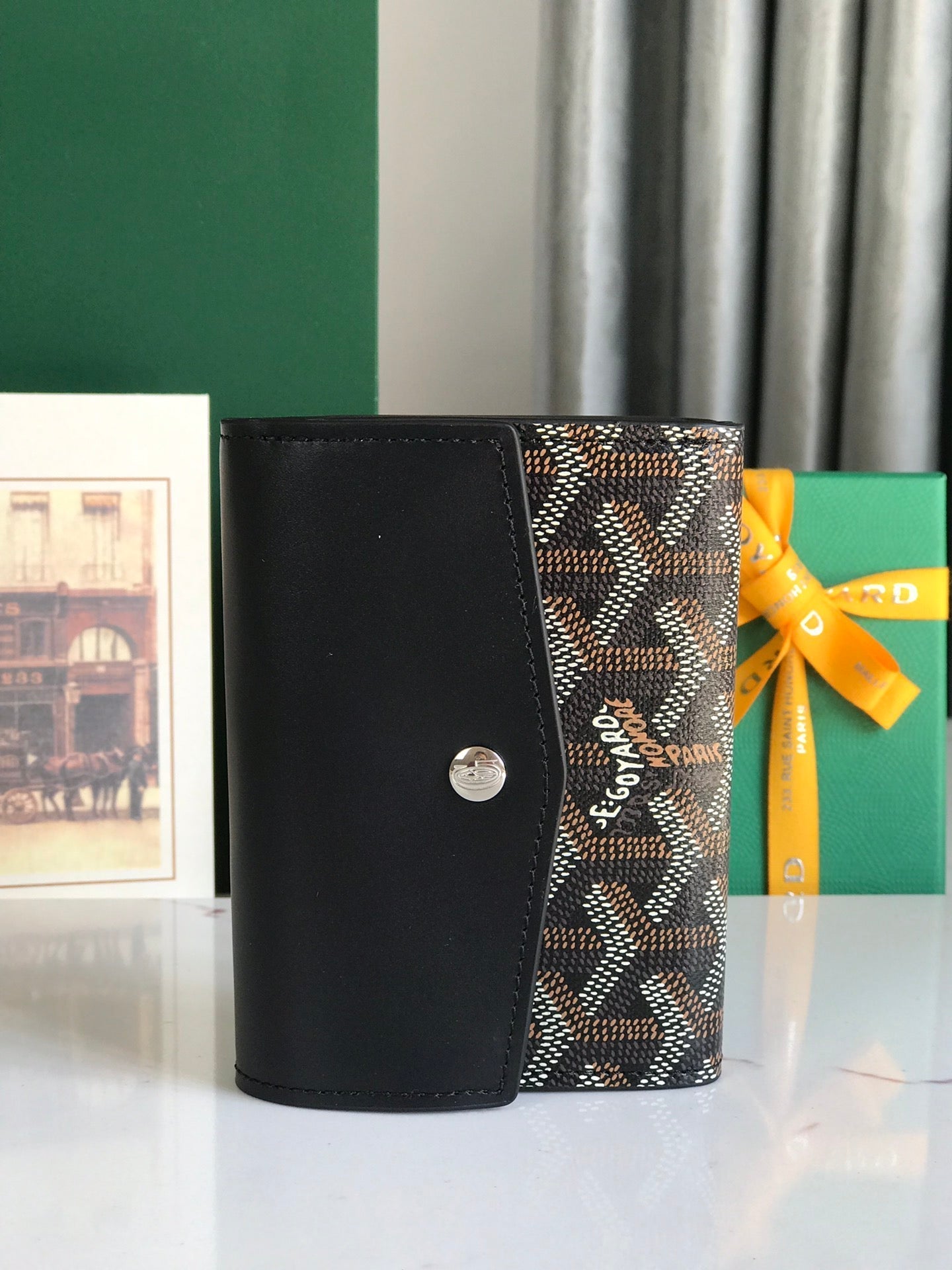 CARTERA SAINT-GABRIEL 12 EN PIEL DE BECERRO NEGRA Y LONA GOYARDINE