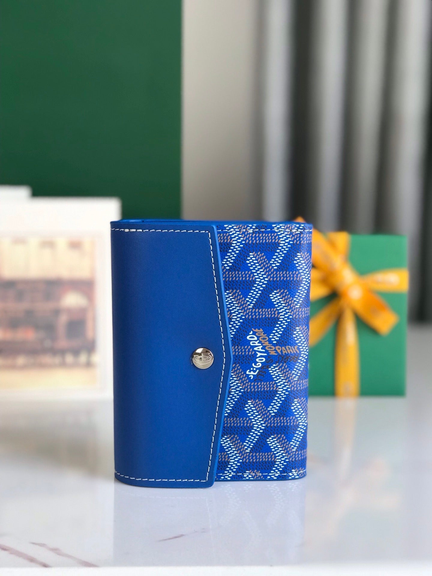 CARTERA SAINT-GABRIEL 12 EN PIEL DE BECERRO AZUL ZAFIRO Y LONA GOYARDINE