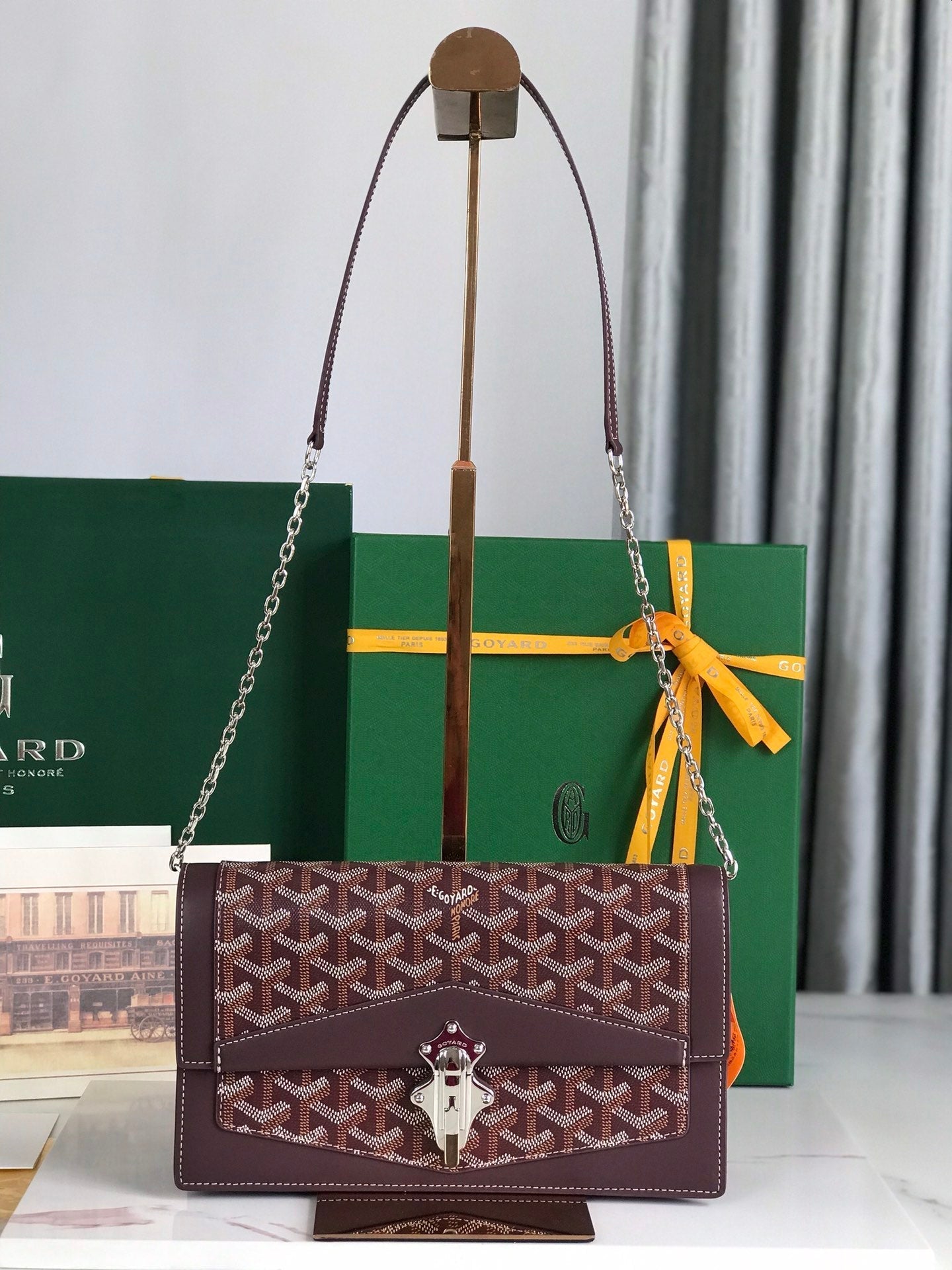 BOLSO DUCHESSE MARIE-CAROLINE 25 EN LONA GOYARDINE ROJO VINO Y PIEL DE BECERRO LISA