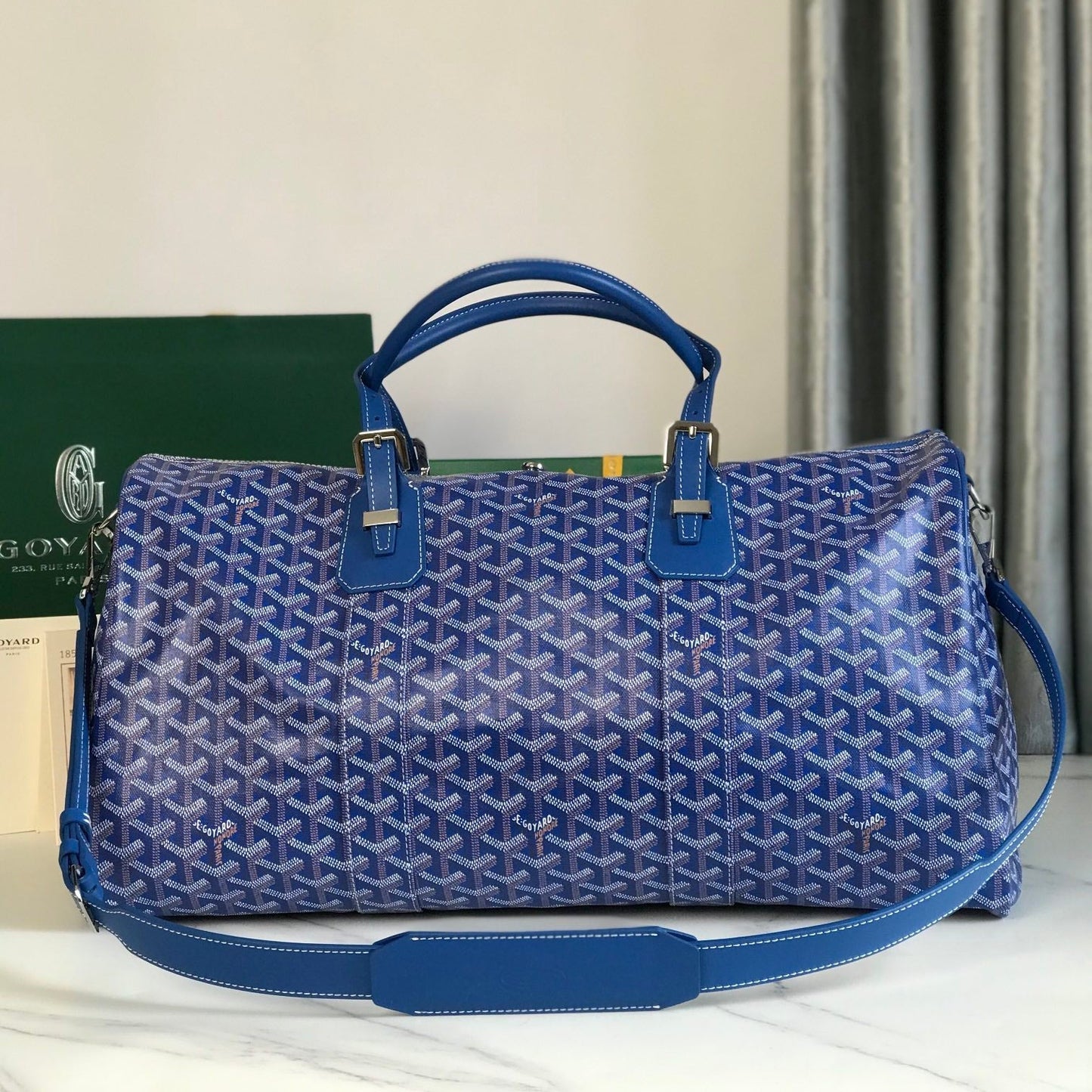 BOLSO BOSTON 50 EN LONA GOYARDINE AZUL ZAFIRO Y RIBETE DE PIEL DE BECERRO