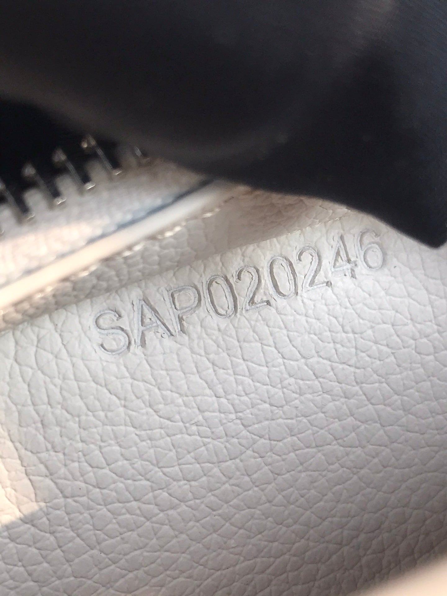 BOLSO HIRONDELLE 25 DE PIEL DE CORDERO BLANCO Y LONA GOYARDINA