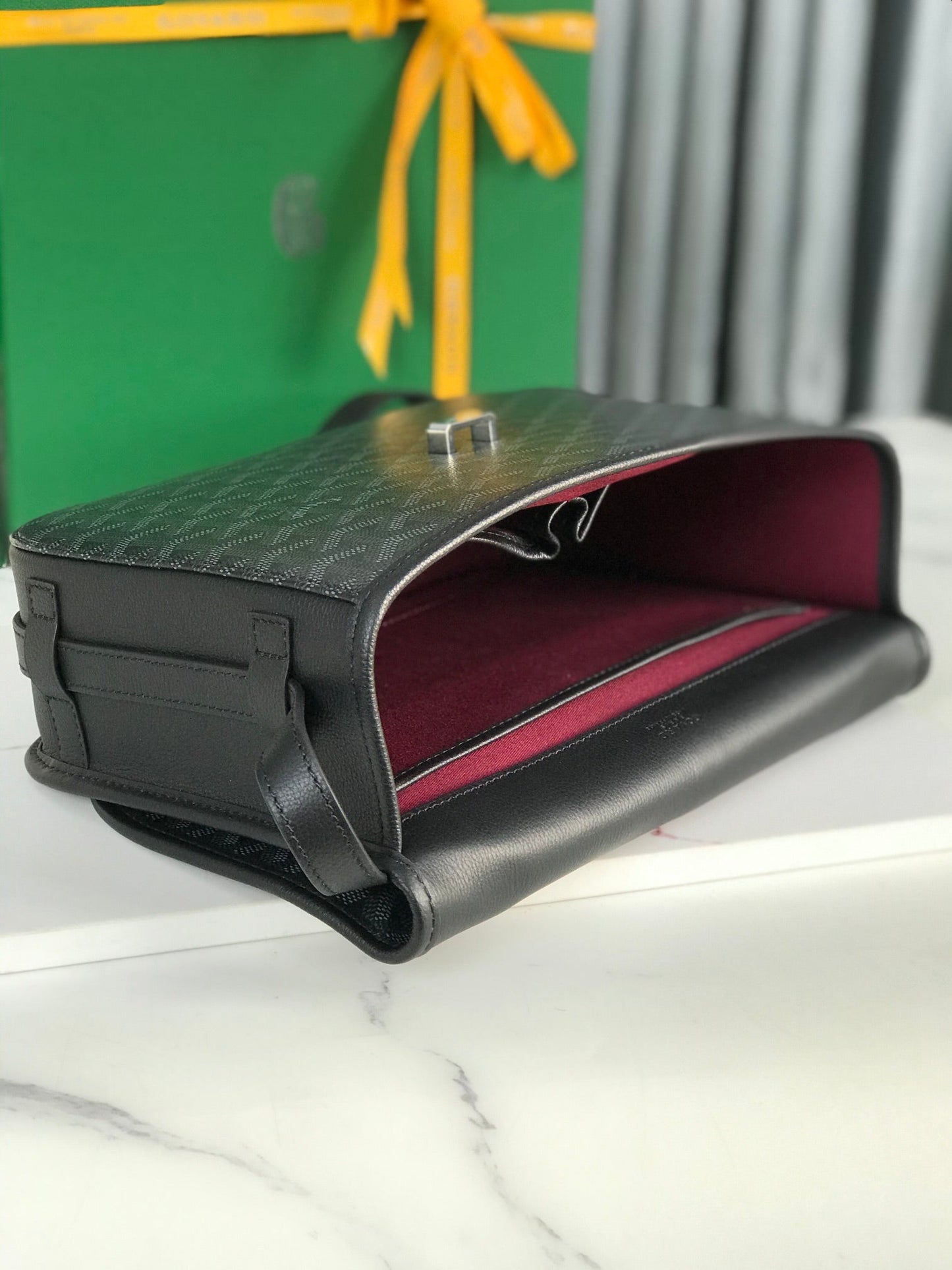 SAC BELVEDERE MM 28 EN TOILE GOYARDINE NOIRE ET CUIR DE VEAU