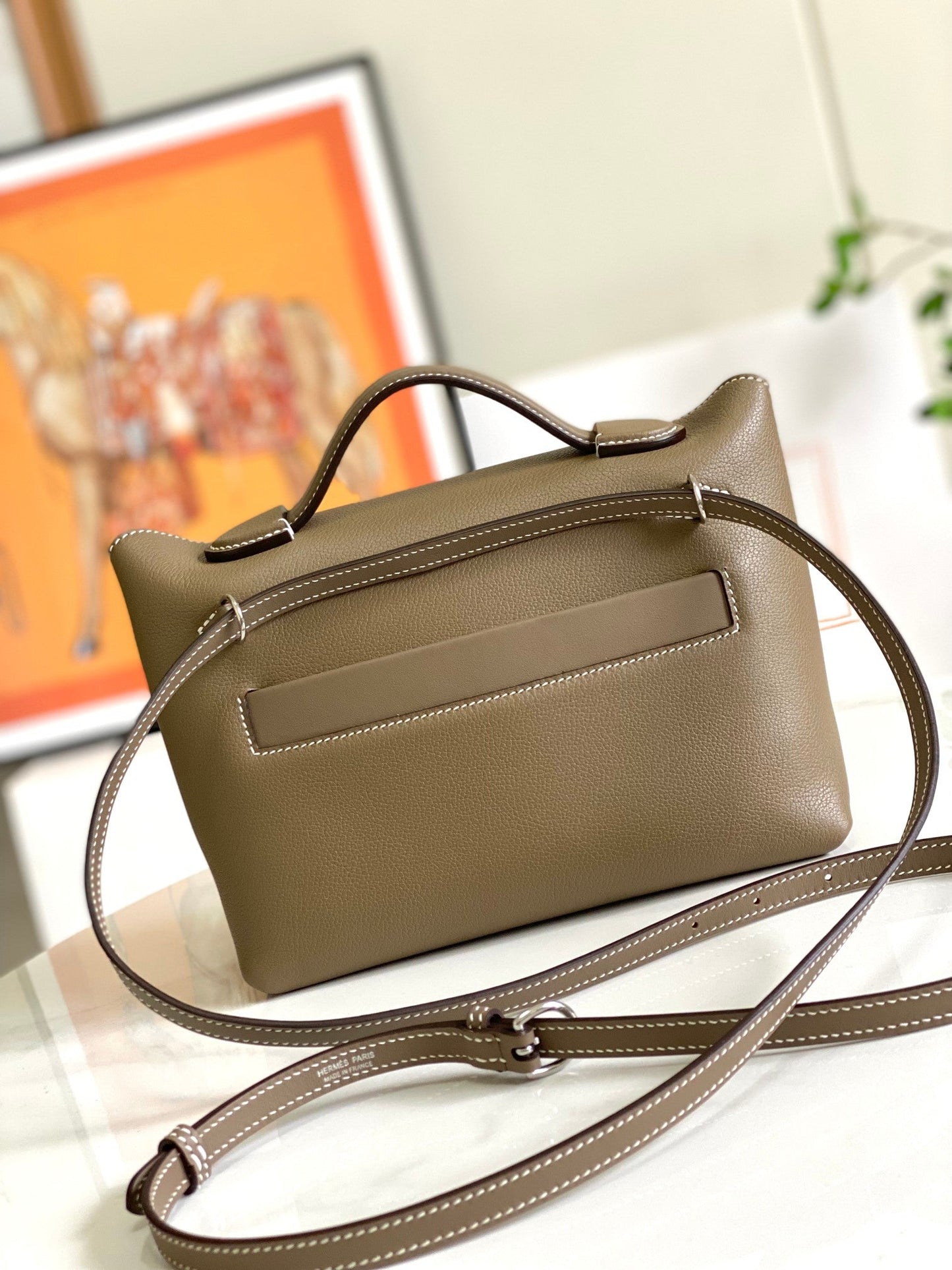 Bolso mini HM 24/24 de 21 cm, piel Etoupe Evercolor, herrajes plateados