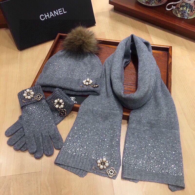 CONJUNTO DE TRES PIEZAS EN CACHEMIR GRIS TIBURÓN 424005