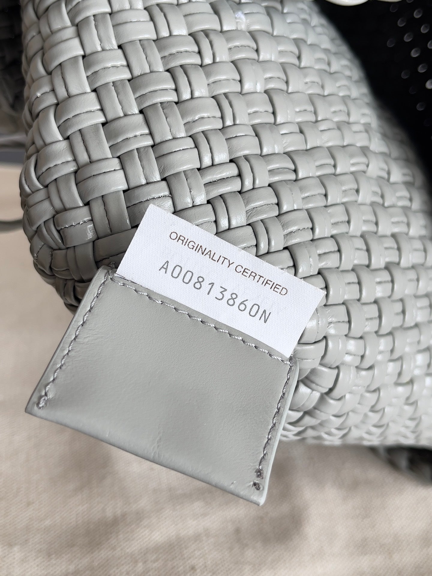 Bolso BV Tosca 27 en piel de becerro gris 209074 Mejor versión