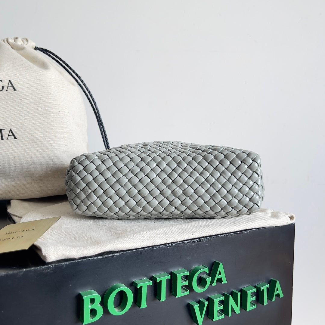 Bolso BV Tosca 20 en piel de becerro gris 209082 Mejor versión