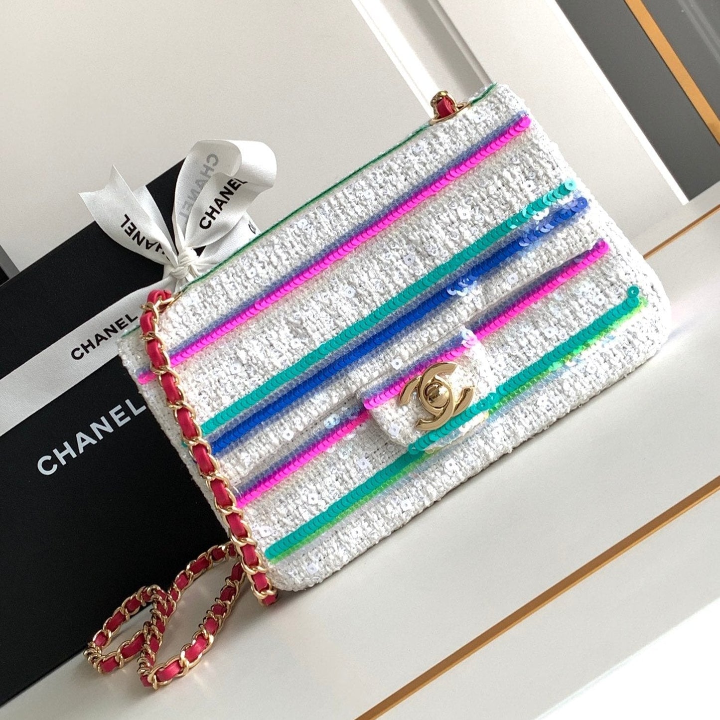 MINI SAC À MAIN CLASSIQUE 20 EN TWEED BLANC BRODÉ À PAILLETTES