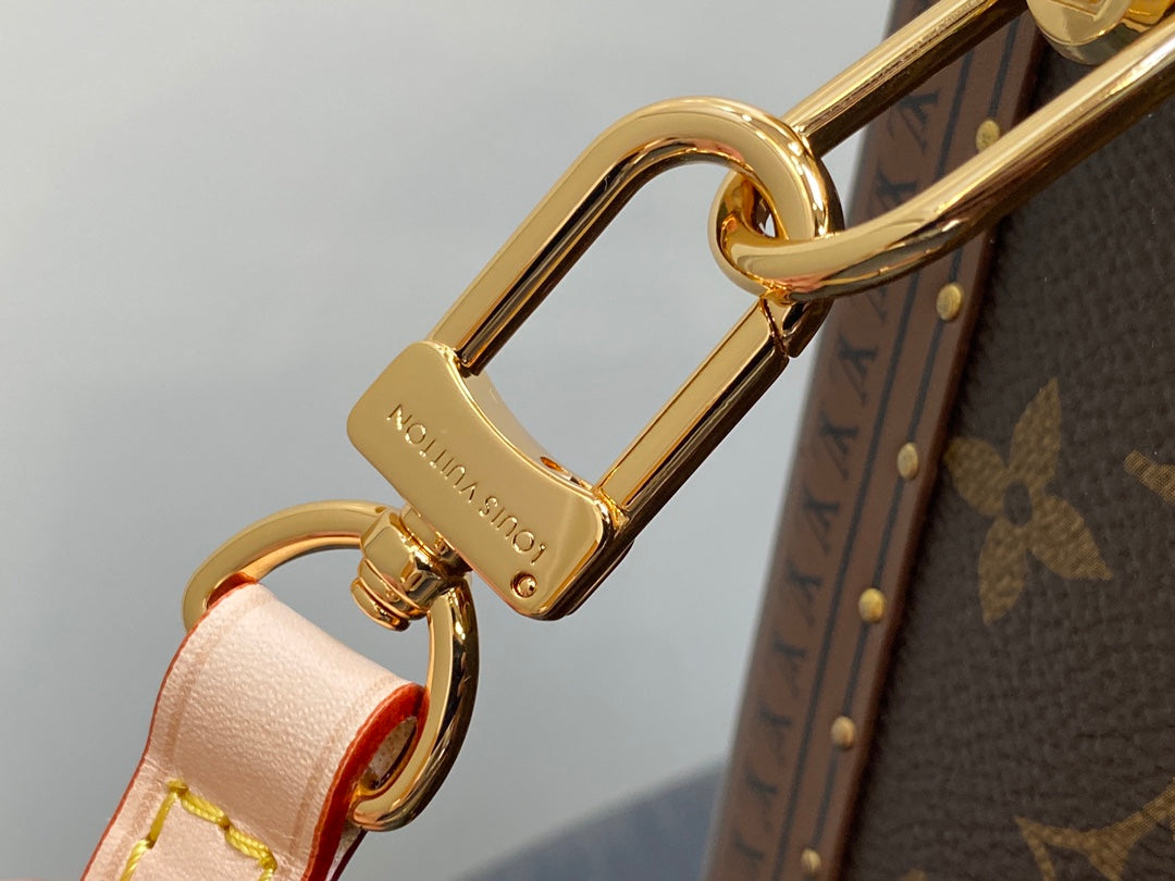 MINI MALLE CARRÉE 17 IMPRIMÉ LÉOPARD EN TOILE MONOGRAMME MARRON