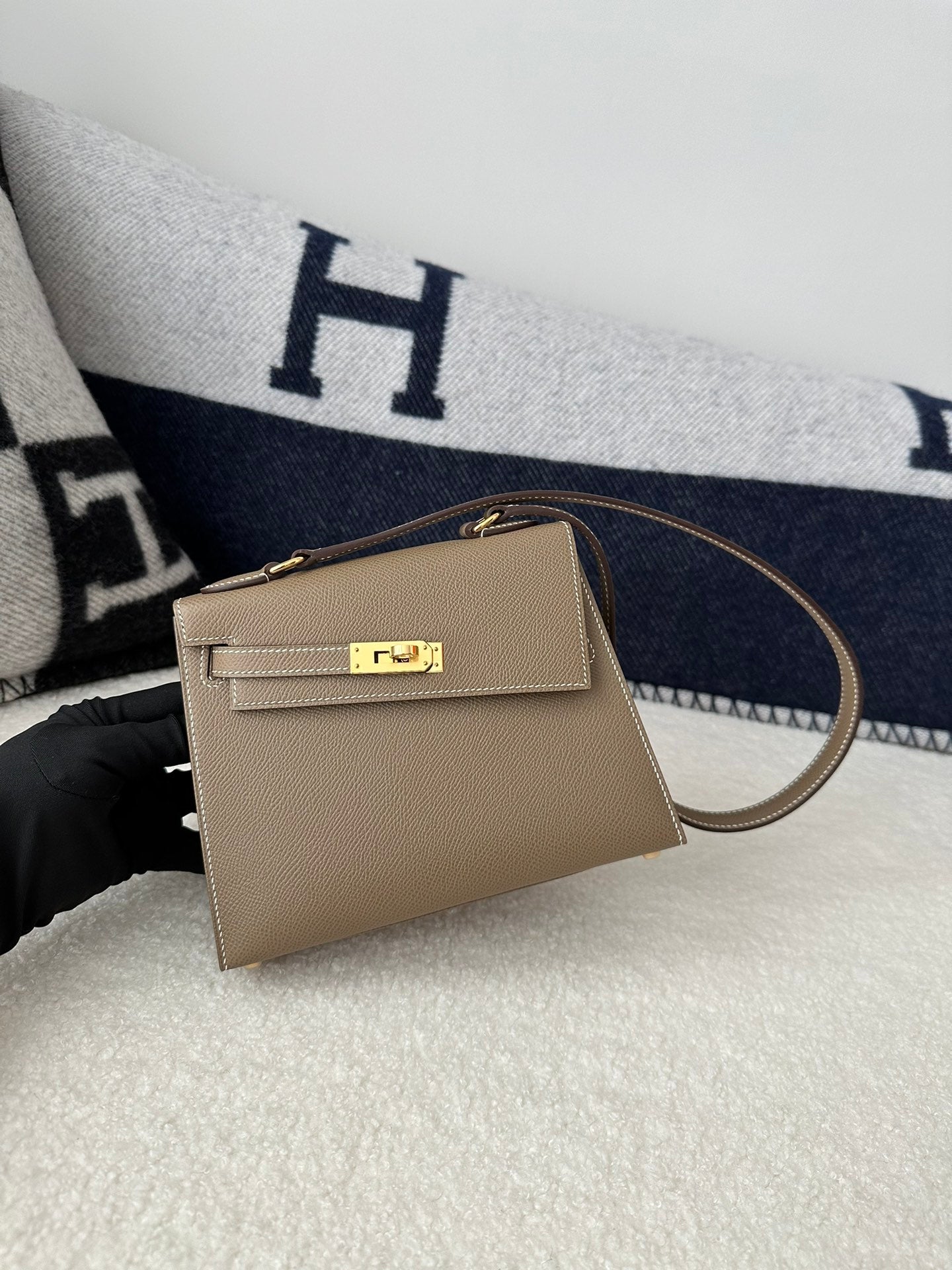 HM Kelly Desordre 20 cm Etoupe Grey Epsom Herrajes dorados
