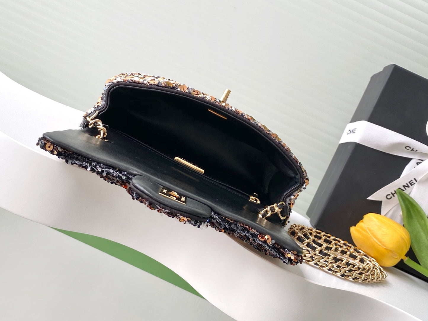 CC 25C Bronce negro Lentejuelas Herrajes dorados