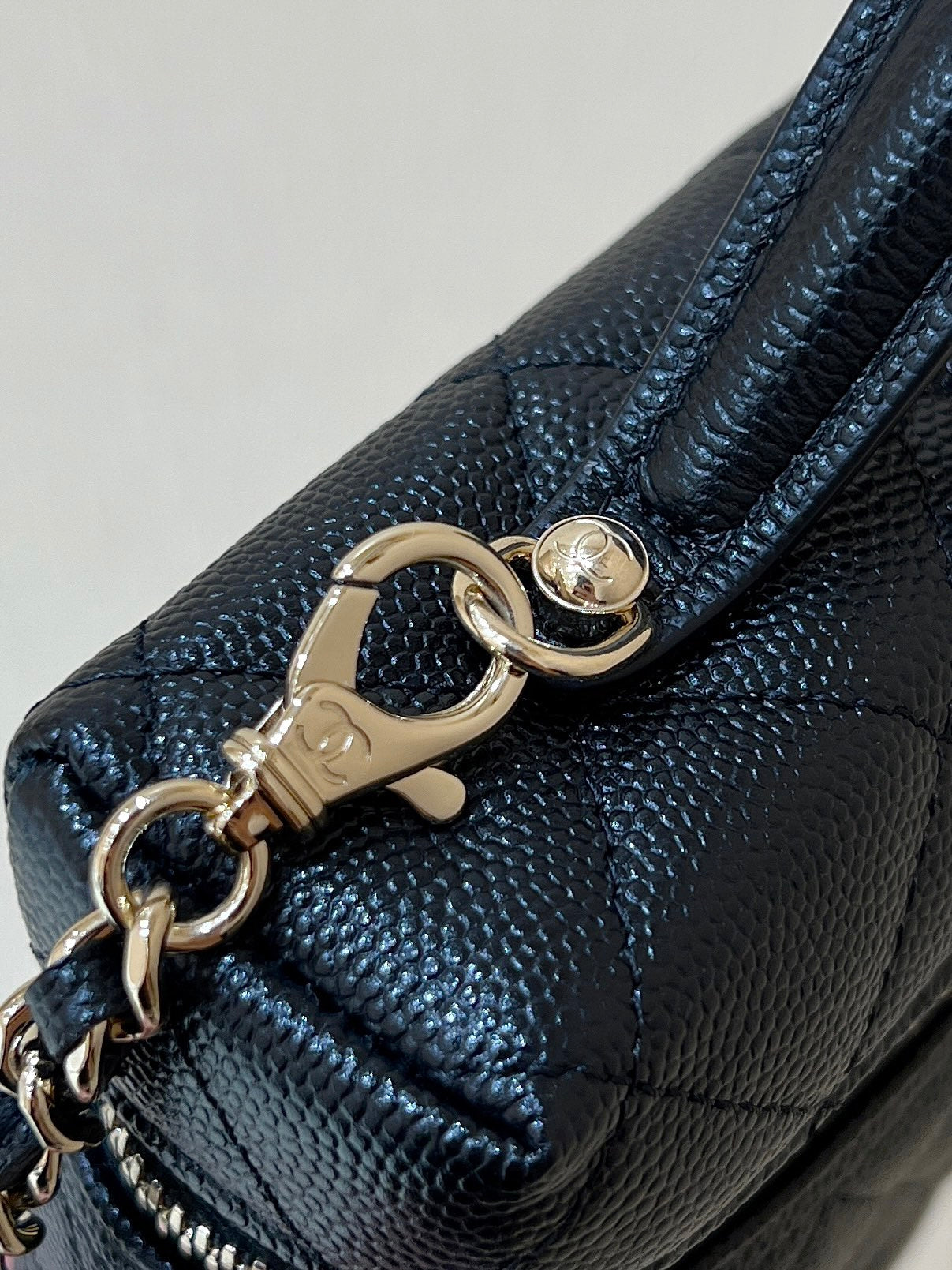 Sac à main 25C Vanity 19 cm en cuir de veau grainé noir