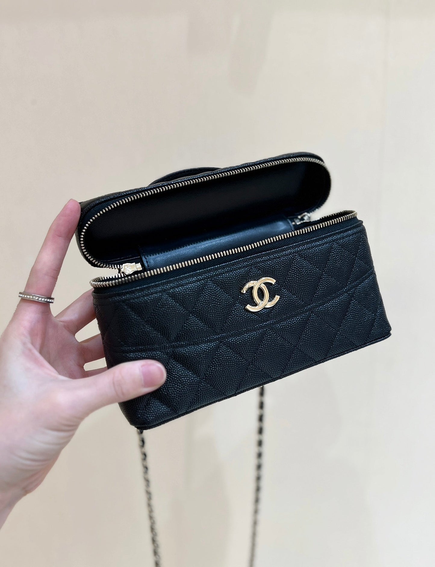 Sac à main 25C Vanity 19 cm en cuir de veau grainé noir