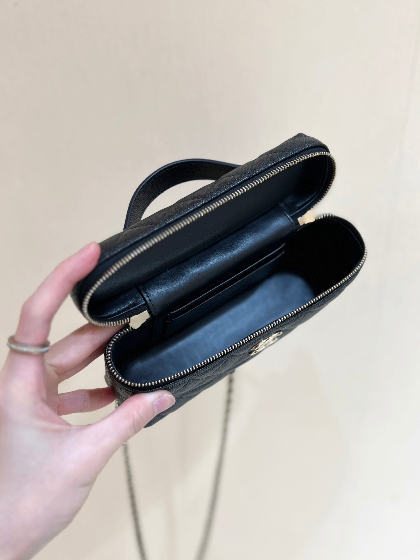 Sac à main 25C Vanity 19 cm en cuir de veau grainé noir
