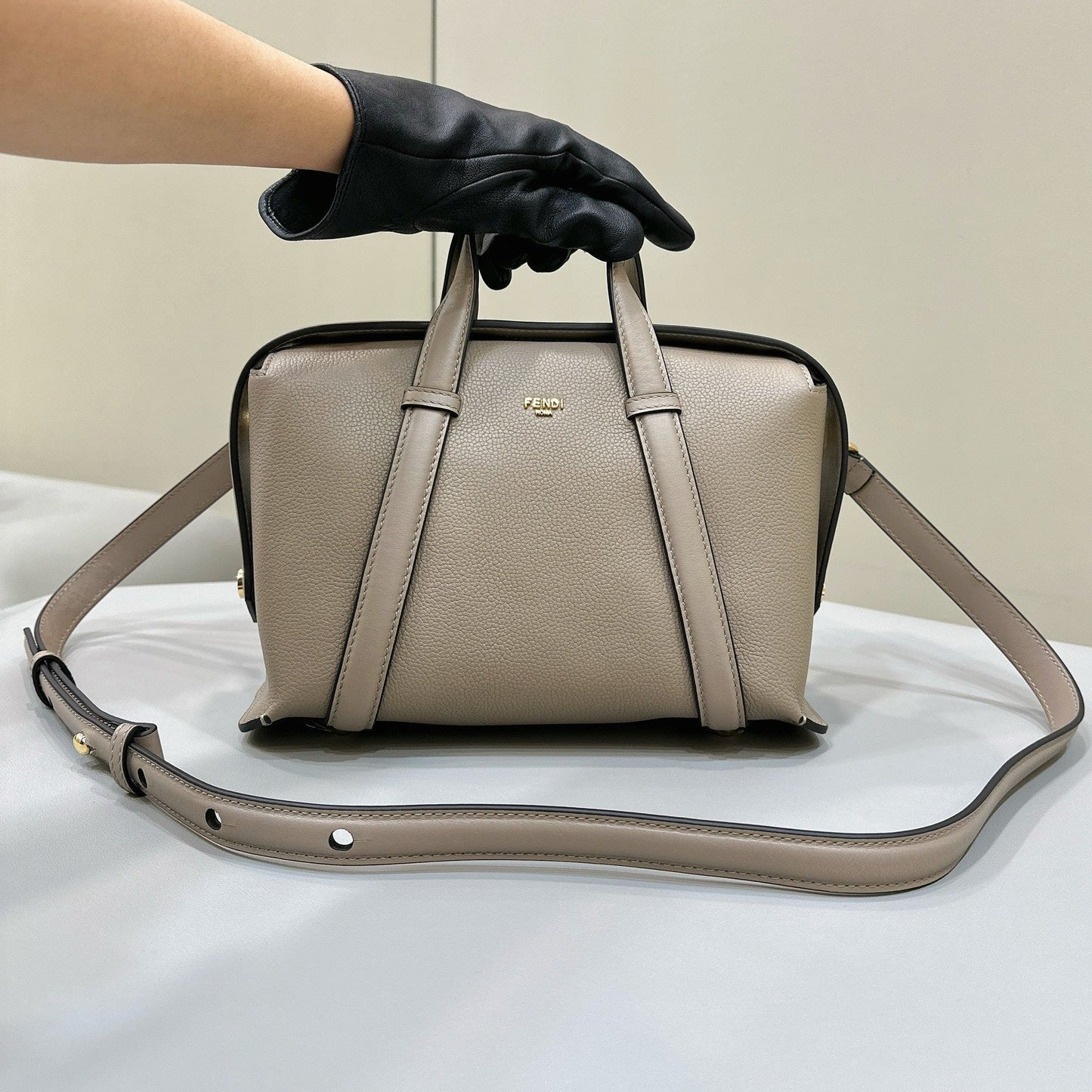 BOLSO FENDI 27 DE PIEL DE BECERRO MARRÓN MARRÓN CON HERRAJES DORADOS