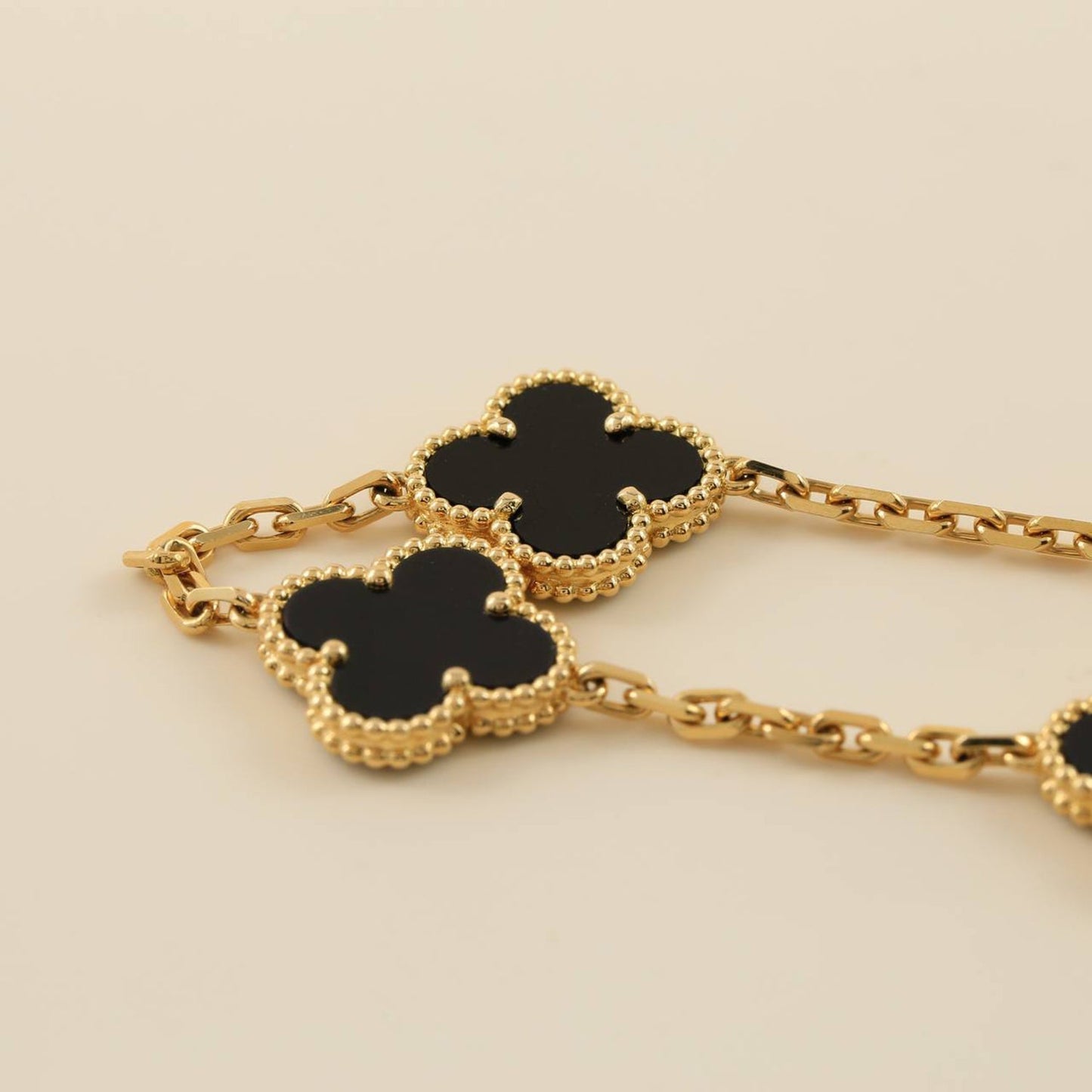 DIANA CLOVER 5 MOTIFS BLACK ONYX BRACELET