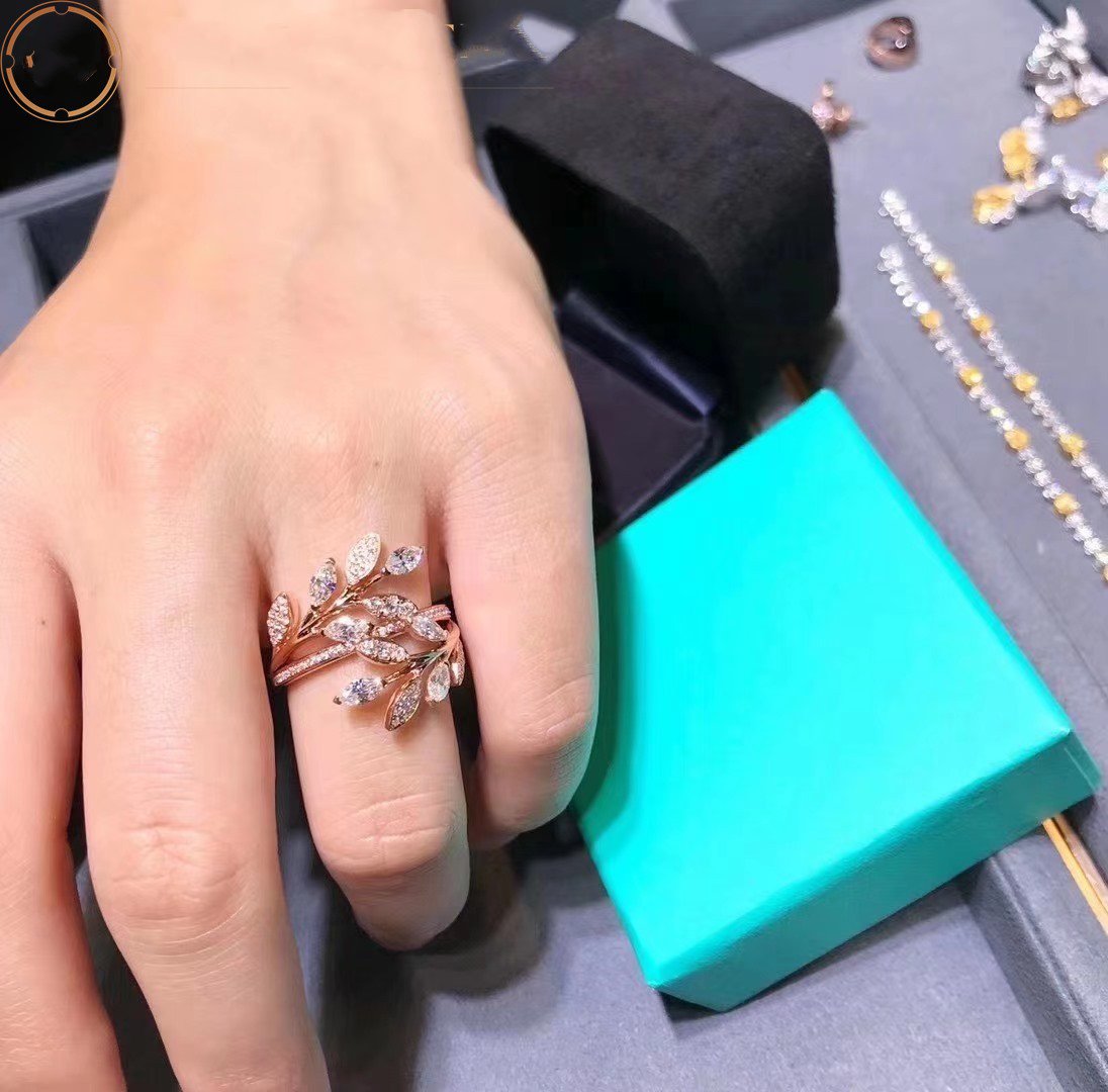 ANILLO VICTORIA DIAMOND VINE BYPASS ORO ROSA
