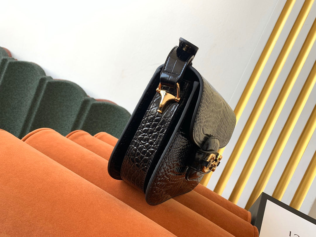 Bolso GG 1955 Horsebit de 25 cm con piel de cocodrilo negra y herrajes dorados