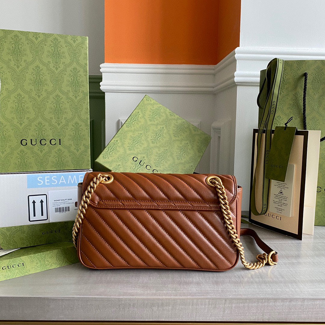 GG Marmont 26 cm en cuir de veau marron avec accessoires dorés