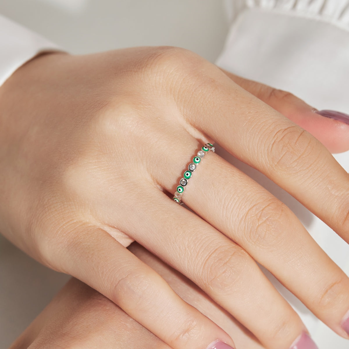 [HOT]Sparkling Vibrant Round Shape Daily Ring