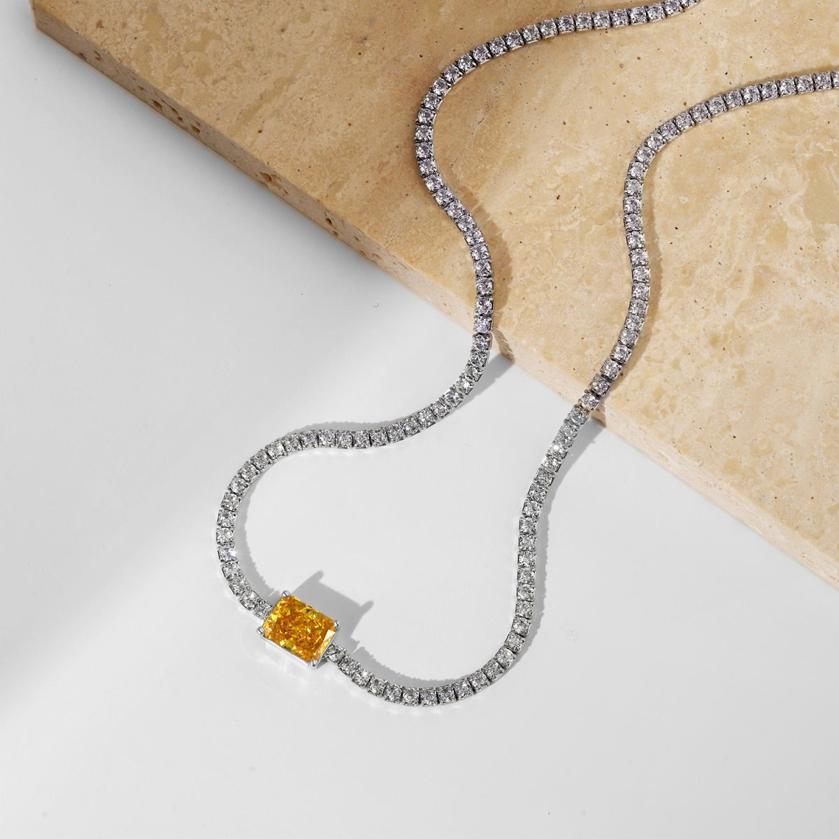 [HOT]2.0 carat Ornate Emerald Cut Necklace