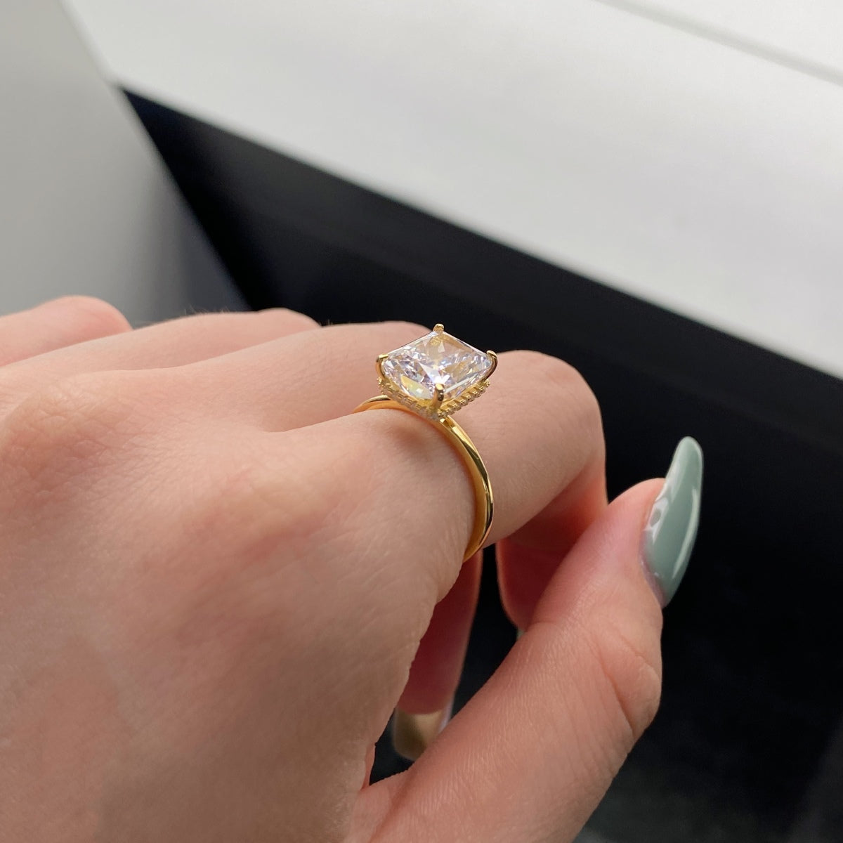 [HOT]4.0 Carat Ornate Enchanting Radiand Cut Banquet Ring