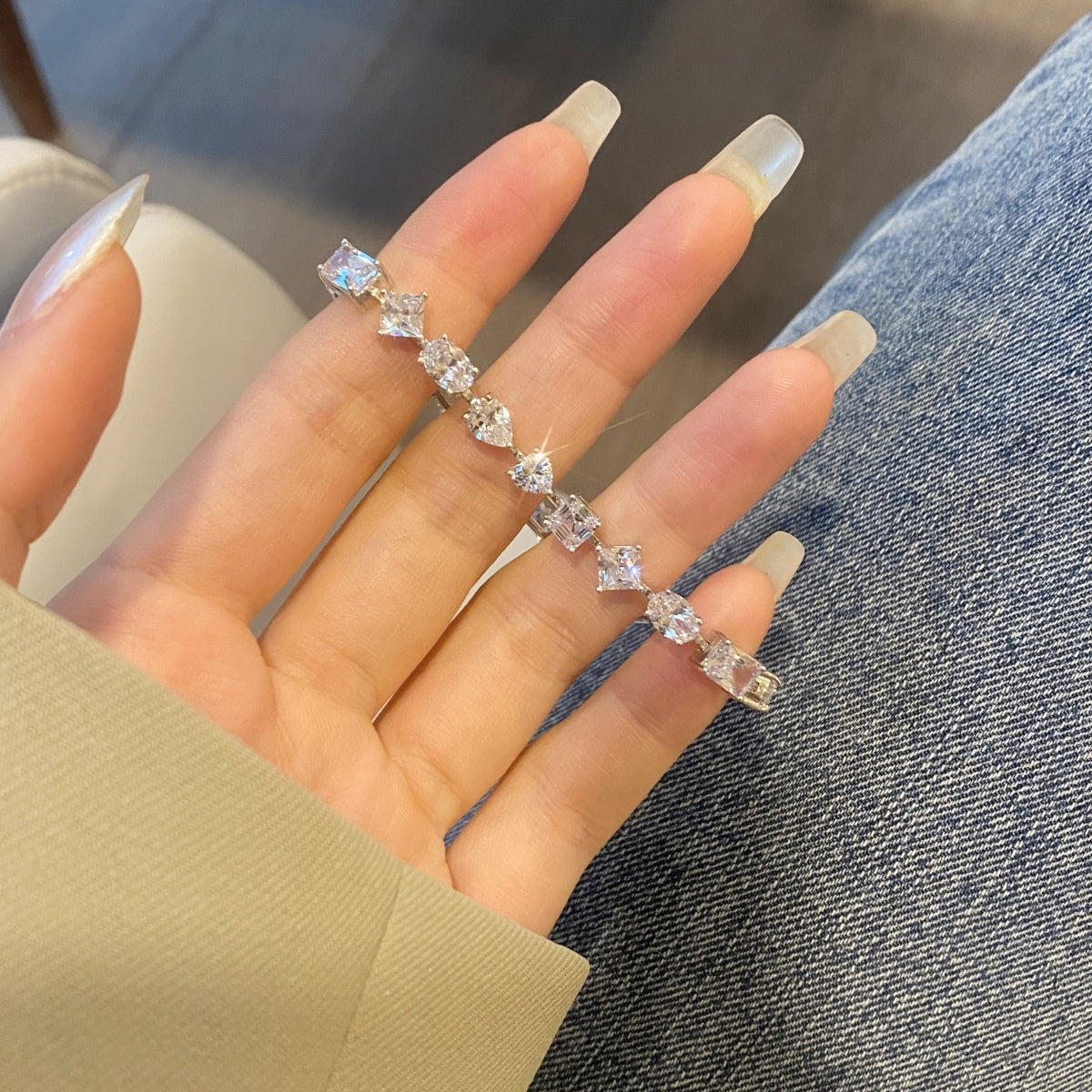 [HOT]Unique Exquisite Multi Cut Daily Bracelet