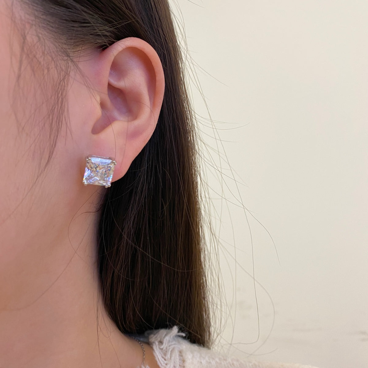 [HOT]Delicate Square Shape Earrings