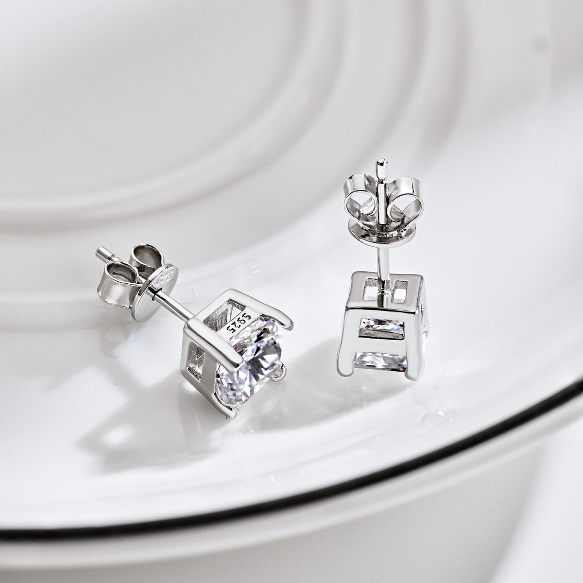 [HOT]1.0 Carat Radiant Princess Cut Wedding Earrings