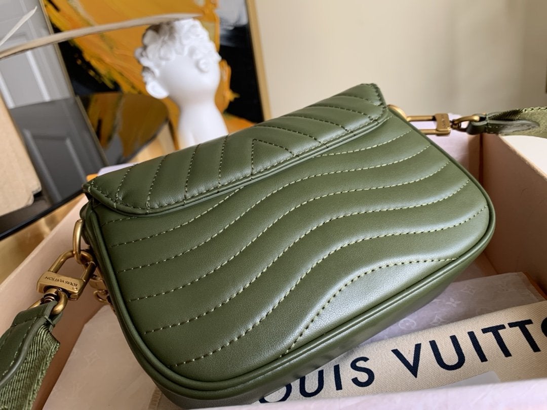 BOLSO BANDOLERA MULTIPOCHETTE DE PIEL DE CACAHUATE CAQUI DE 19 CM
