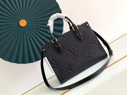 ONTHEGO PM 25 LONA GIGANTE CON MONOGRAMA IMPRESO NEGRO