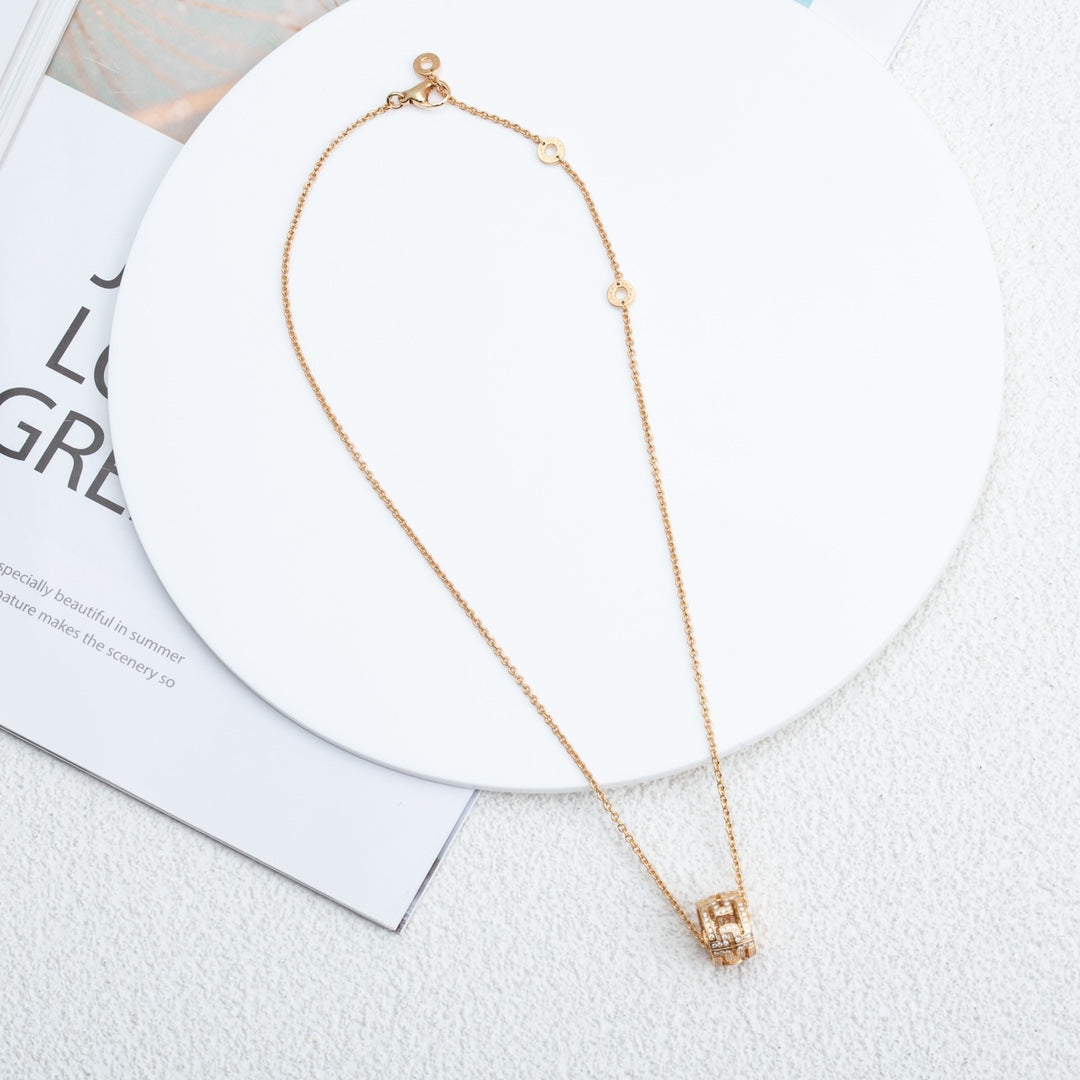 DIANA PARENTESI NECKLACE PINK GOLD DIAMOND