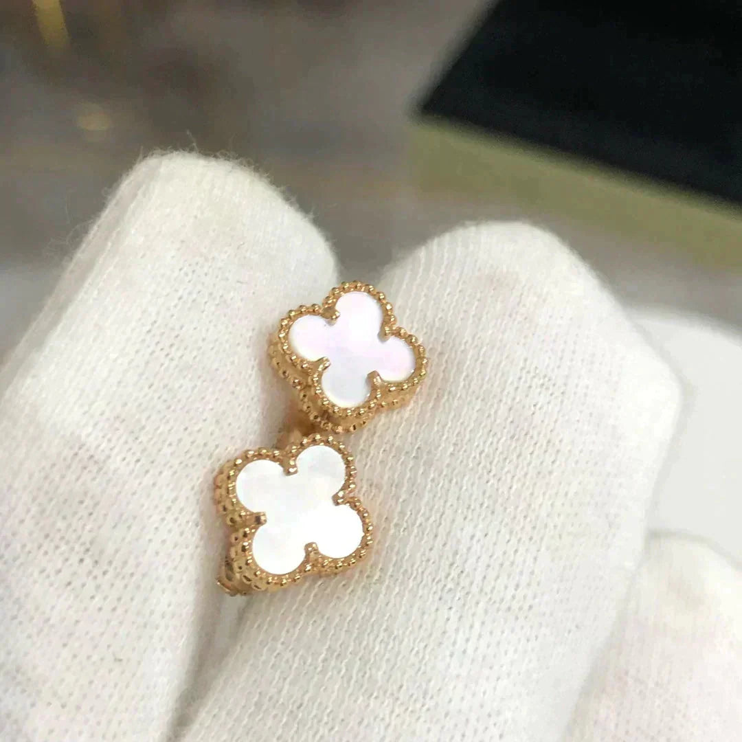 DIANA CLOVER MINI 9.5MM WHITE MOP EARRINGS